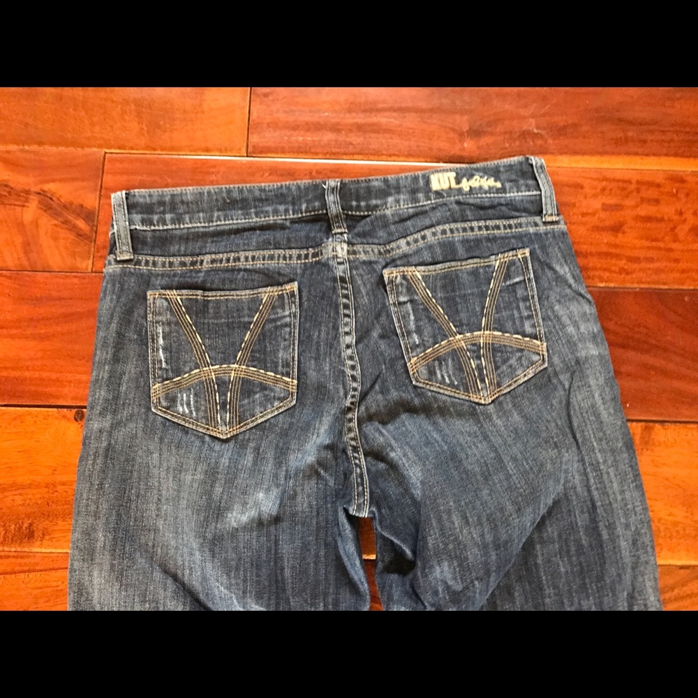 KUT from the Kloth Farrah baby boot cut jeans sz 8